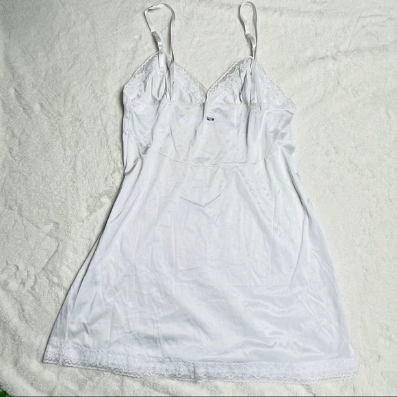 Dainty Lace Slip Dress - Picture 7 of 10